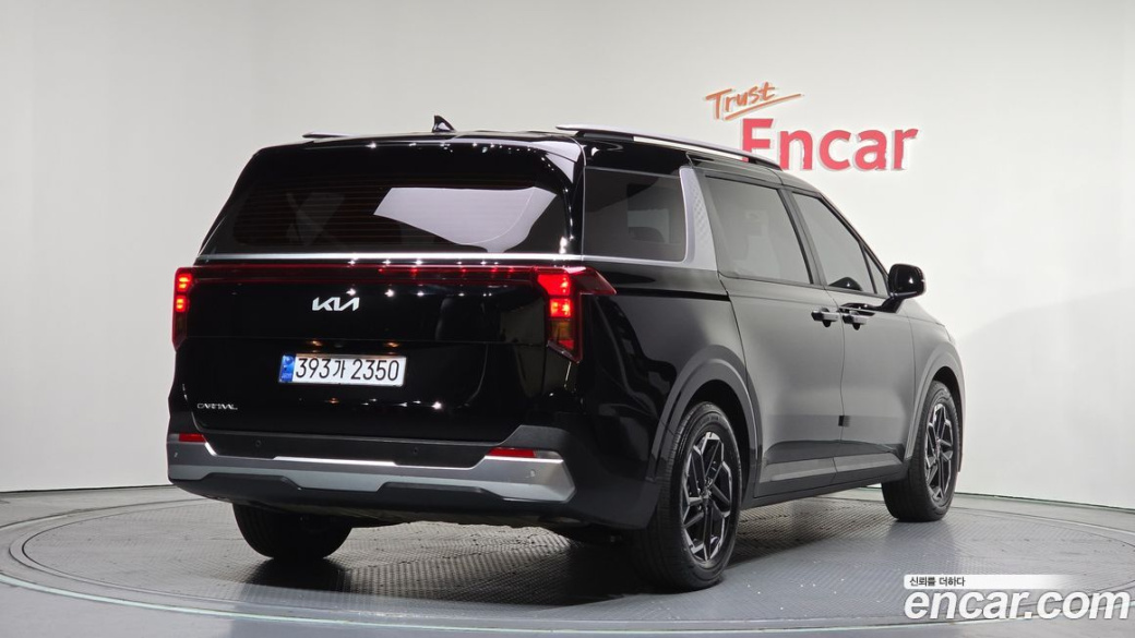 Kia Carnival 9-Seater Prestige, 2024