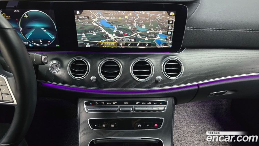 Mercedes-Benz E-Class E250 AMG Line, 2023