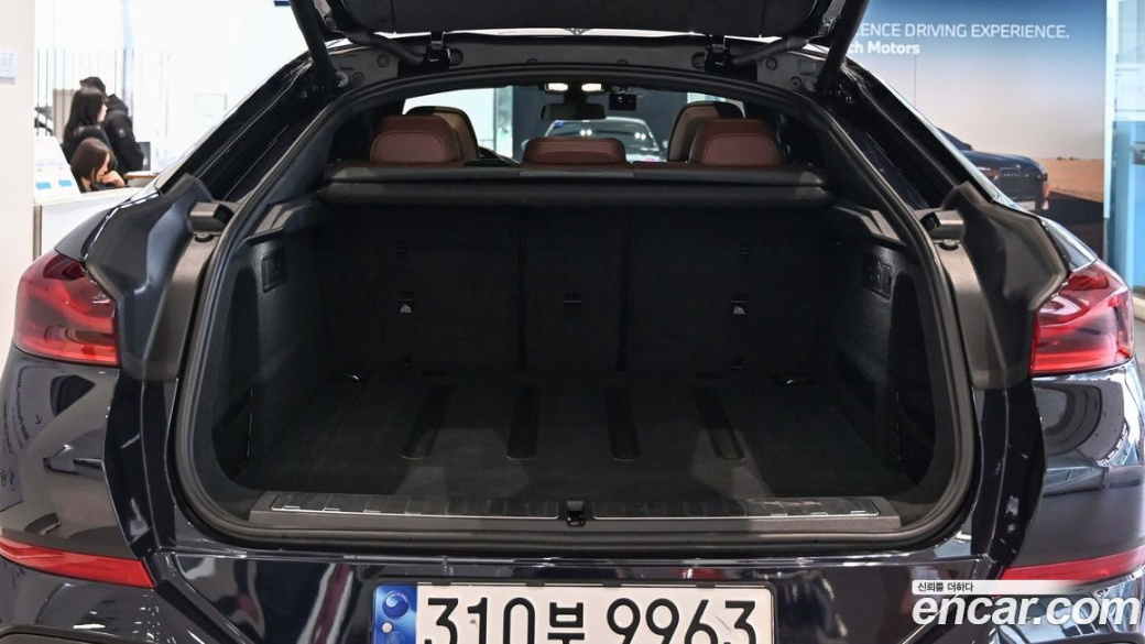 BMW X6 xDrive40i M Sport, 2023
