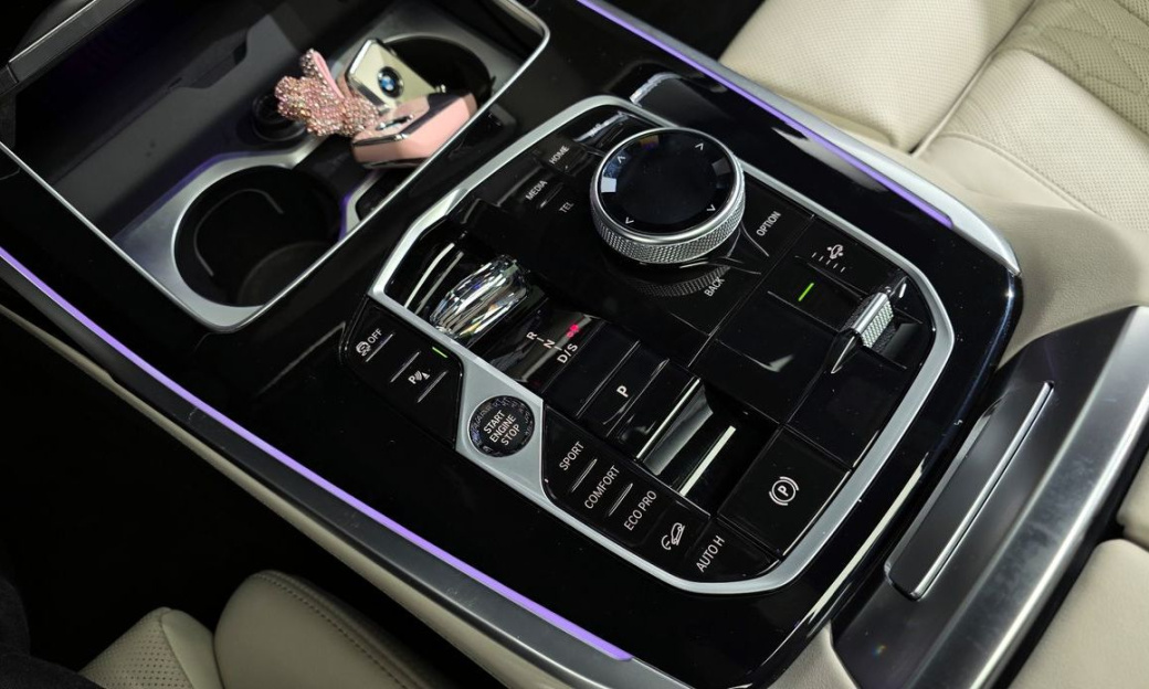 BMW X7 xDrive 40i M Sport 6STR, 2024