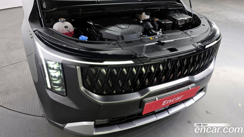 Kia Carnival 9-Seater Prestige, 2025