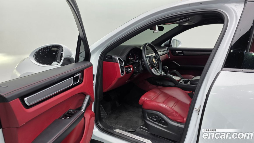Porsche Cayenne 3.0 COUPE PLATINUM EDITION, 2023