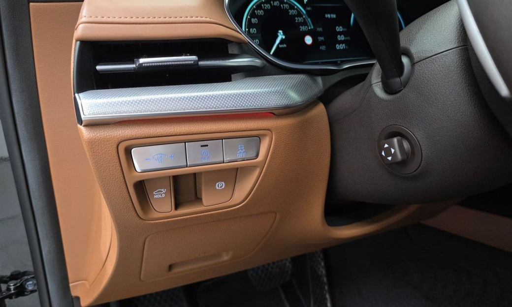 Genesis G80 Gasoline 2.5 Turbo 2WD, 2024