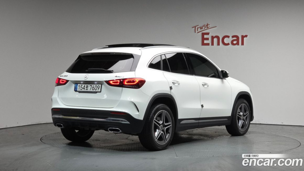 Mercedes-Benz GLA-Class GLA250 4MATIC, 2023