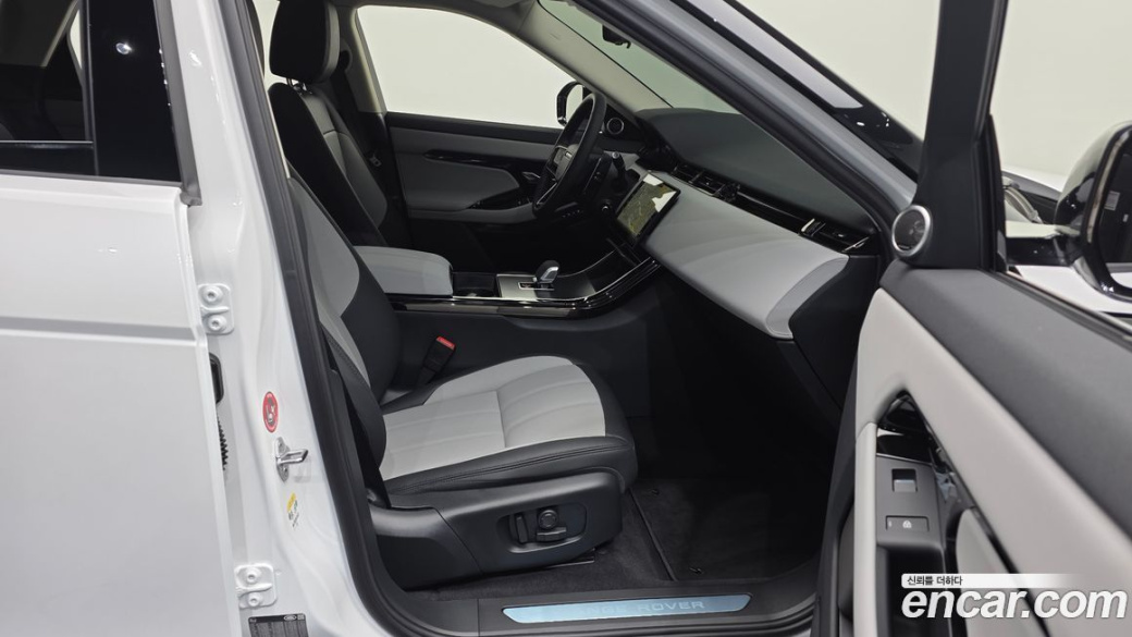 Land Rover Range Rover Evoque P250 Dynamic SE, 2025