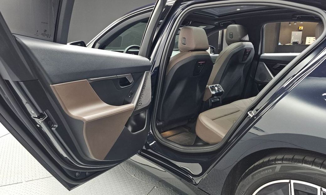 BMW 5-Series 520i M Sport, 2024