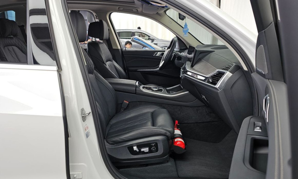 BMW X5 xDrive 40i xLine, 2024