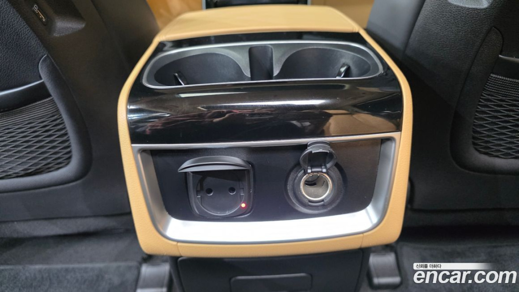 Kia Carnival 9-Seater Signature, 2023