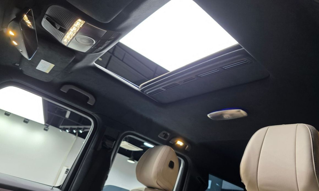 Mercedes-Benz G-Class G450d, 2025