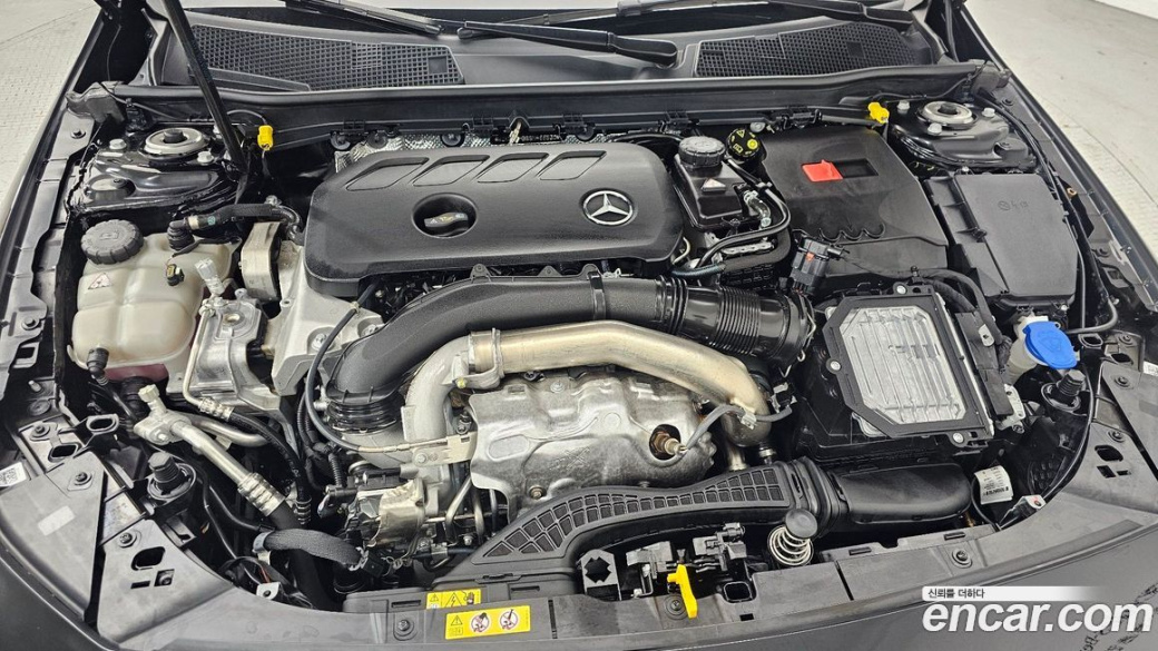Mercedes-Benz CLA-Class CLA250 4MATIC, 2025
