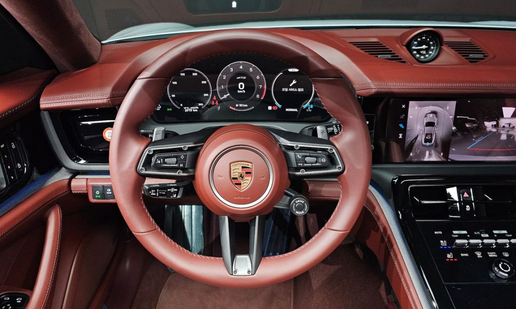 Porsche Panamera 4.0 GTS, 2025