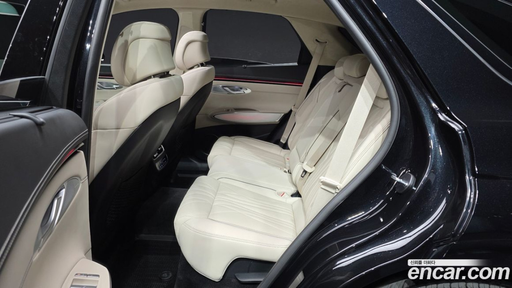 Genesis GV70 2.5T Gasoline AWD, 2025
