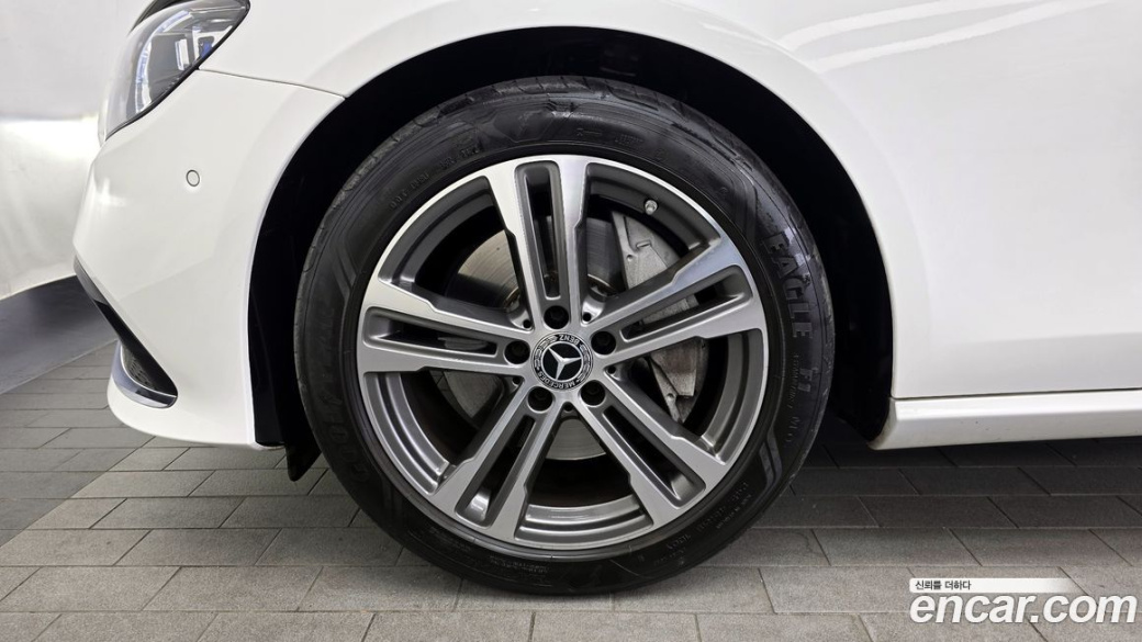 Mercedes-Benz E-Class E250 Avantgarde, 2022