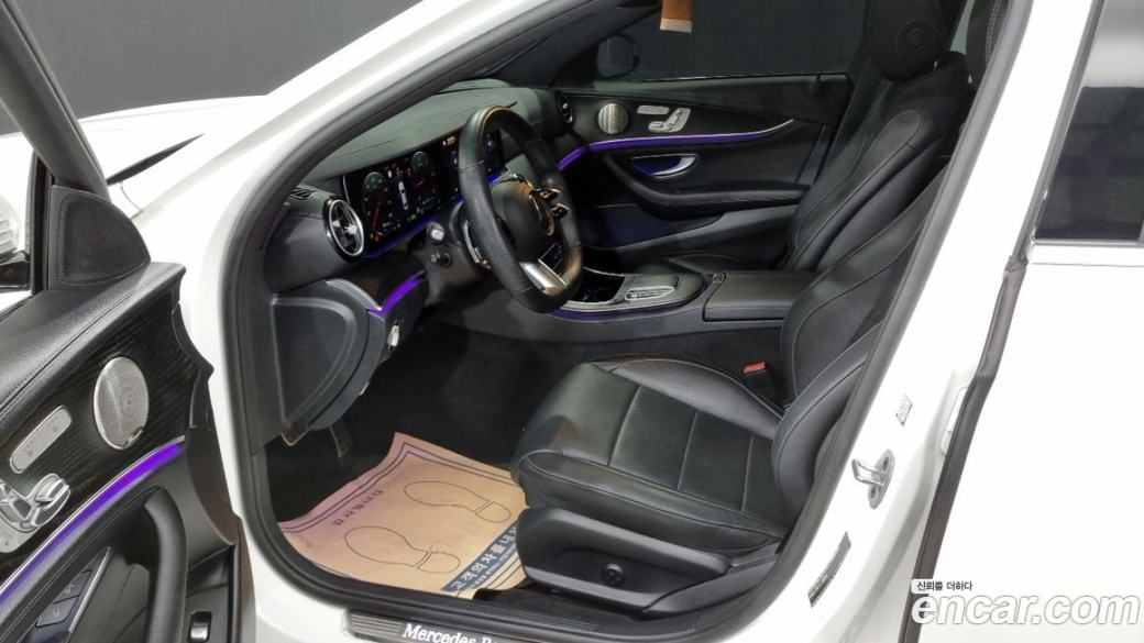 Mercedes-Benz E-Class E220d 4MATIC AMG Line, 2022