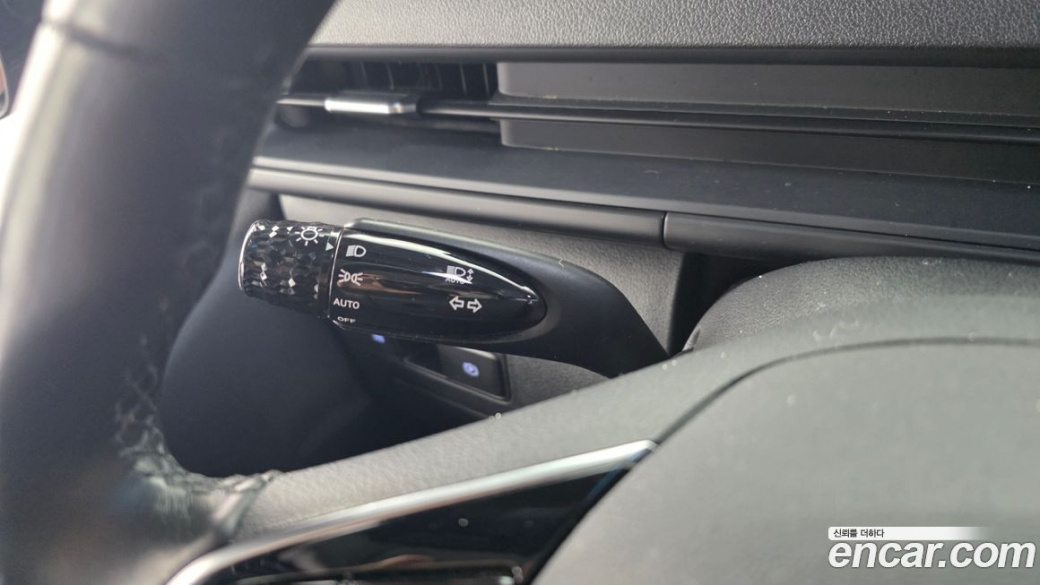 Hyundai Staria 4WD Tourer 9-Seater, 2023