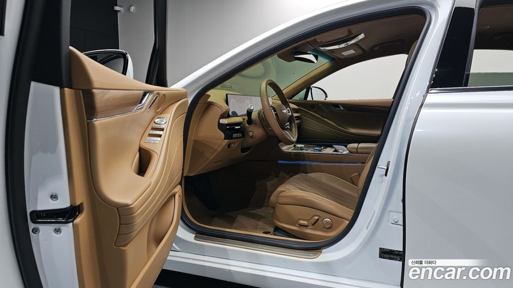 Genesis G80 Gasoline 2.5 Turbo AWD, 2025