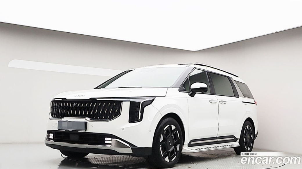 Kia Carnival 7-Seater Signature, 2024