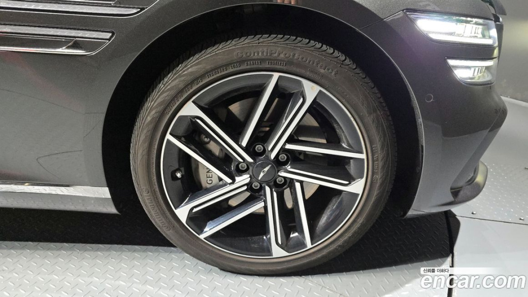 Genesis G80 Gasoline 2.5 Turbo AWD, 2025