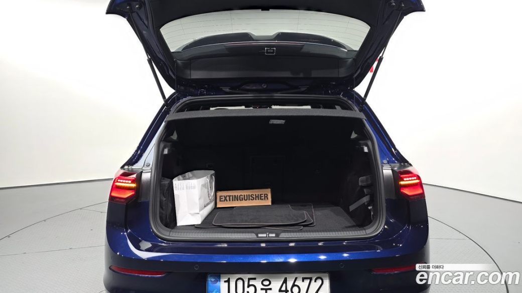 Volkswagen Golf 2.0 GTI, 2024