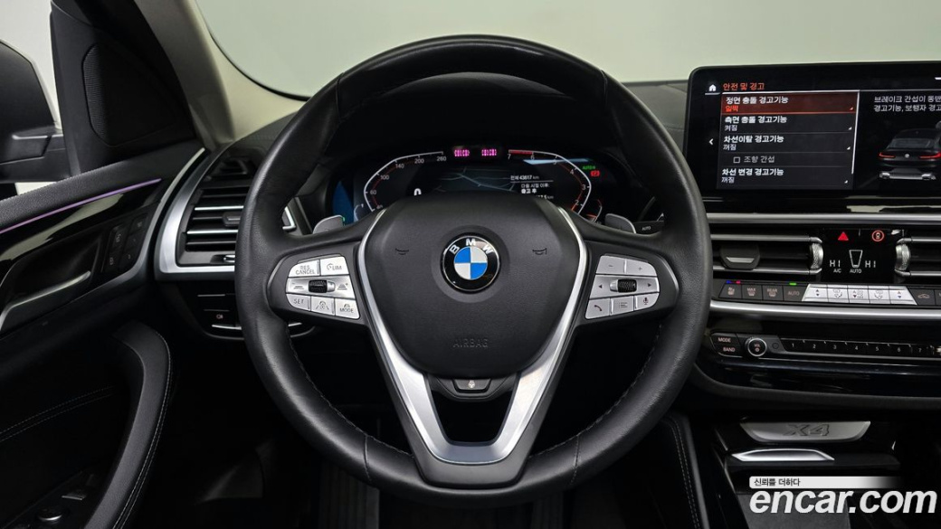 BMW X4 xDrive20i xLine, 2022