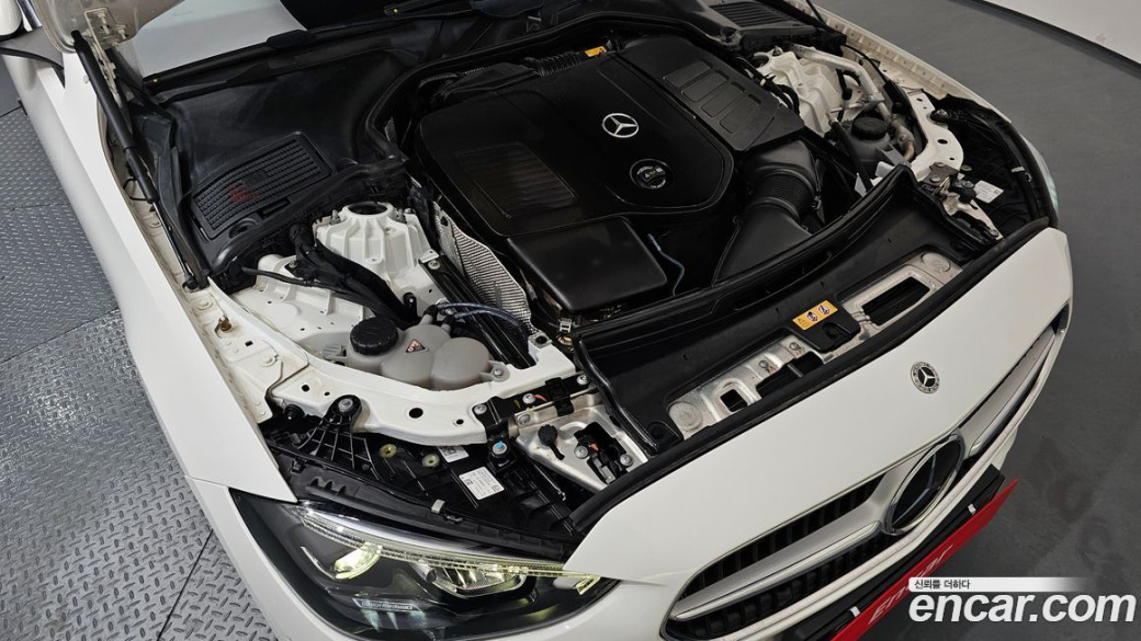 Mercedes-Benz C-Class C300 4MATIC Avantgarde, 2023