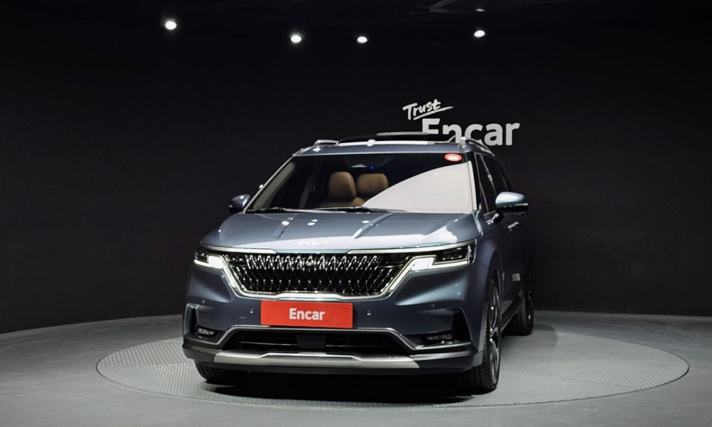 Kia Carnival 7-Seater Signature, 2023