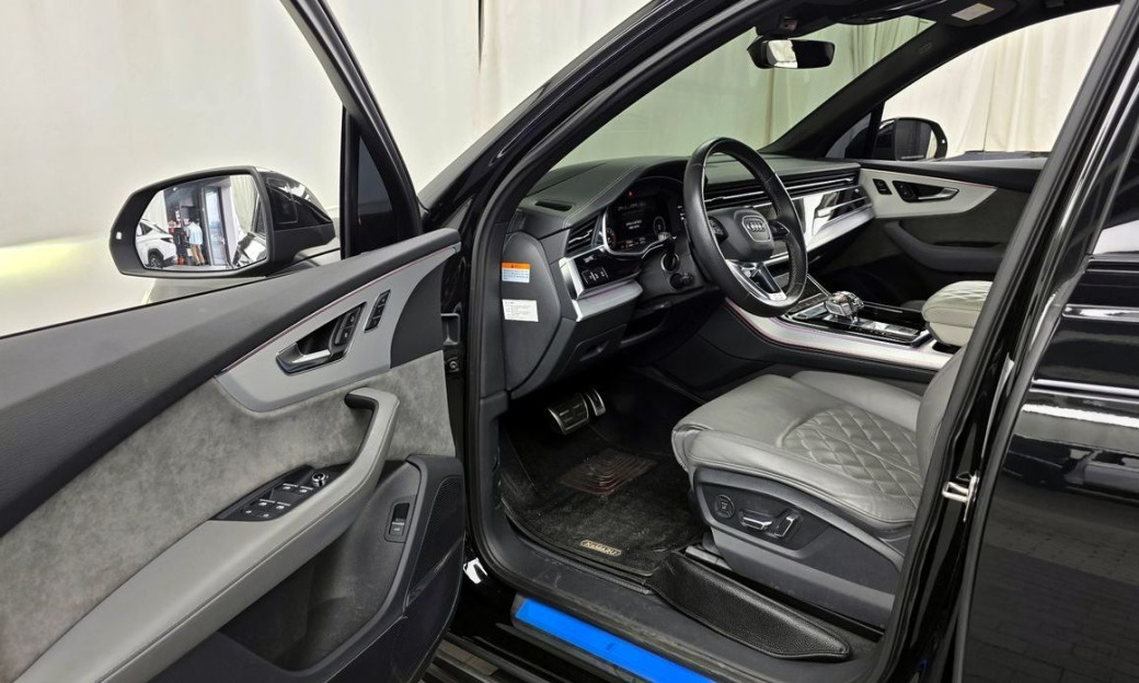 Audi Q7 55 TFSI Quattro Premium, 2022