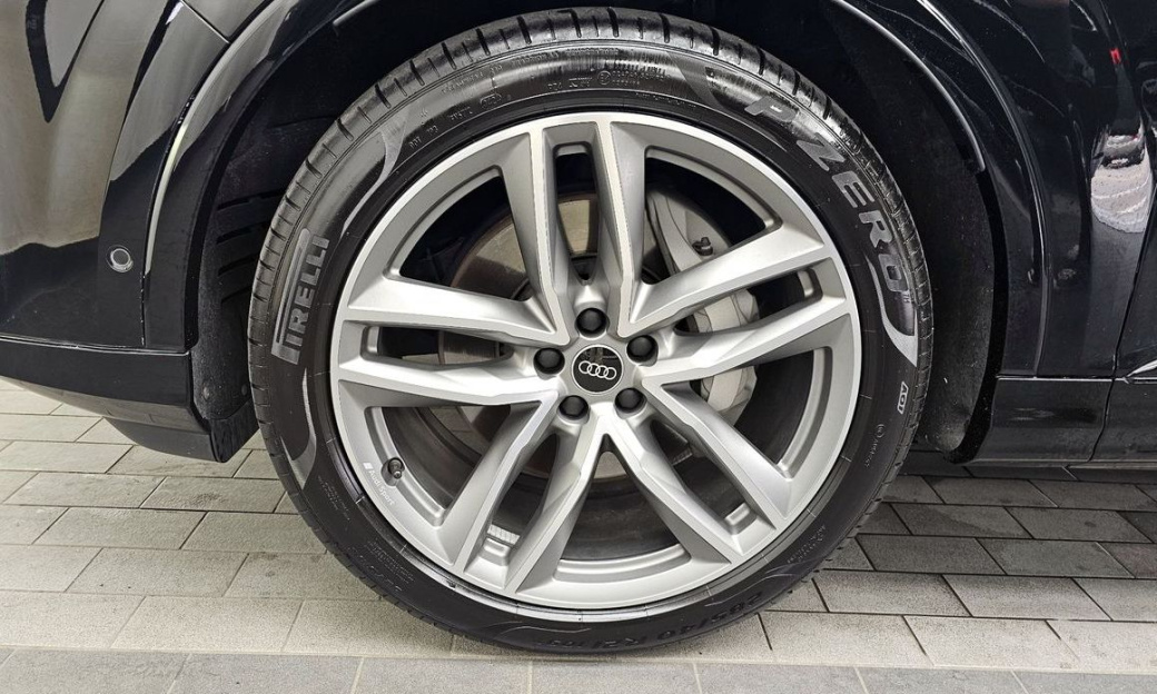 Audi Q7 55 TFSI Quattro Premium, 2025