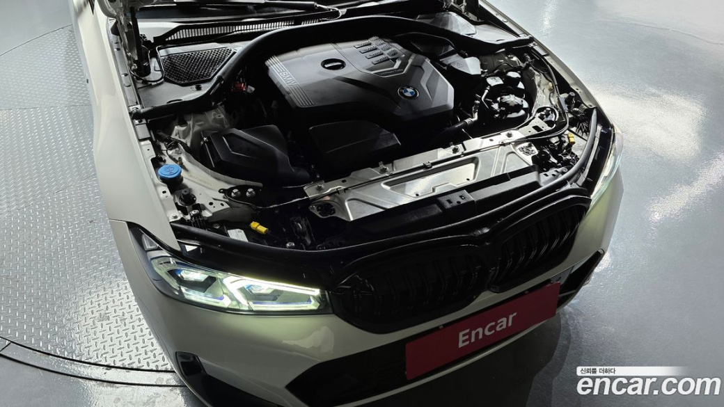 BMW 3-Series 320i M Sport, 2024