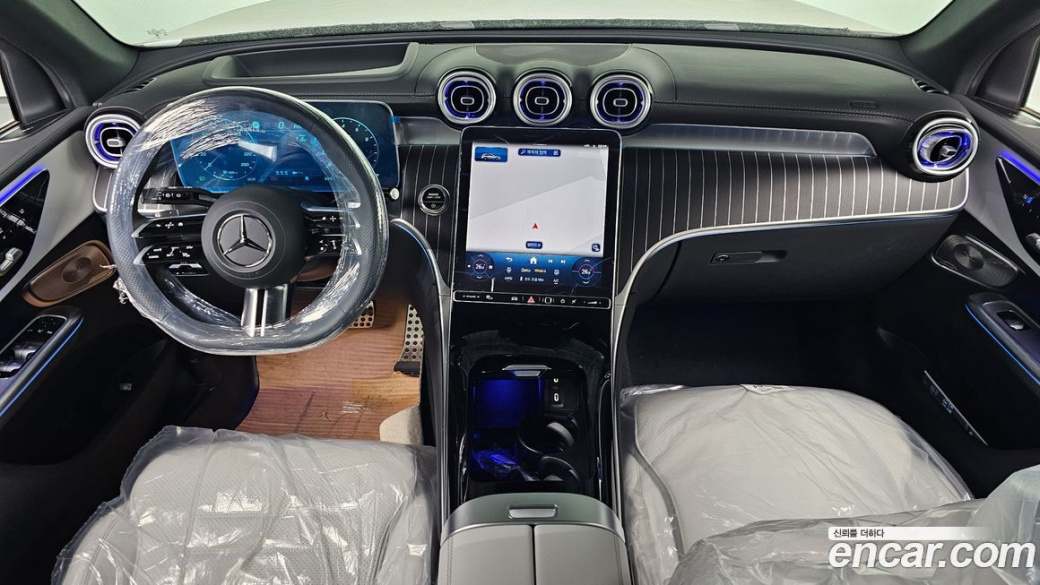 Mercedes-Benz GLC-Class GLC300 4MATIC AMG Line, 2026
