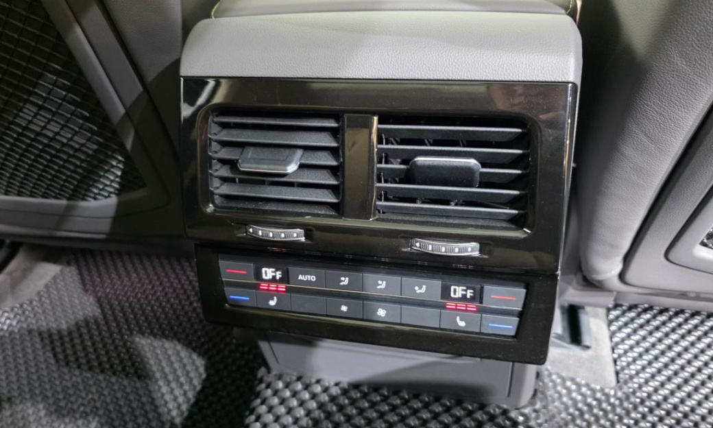 Volkswagen Touareg 3.0 TDI Prestige, 2024