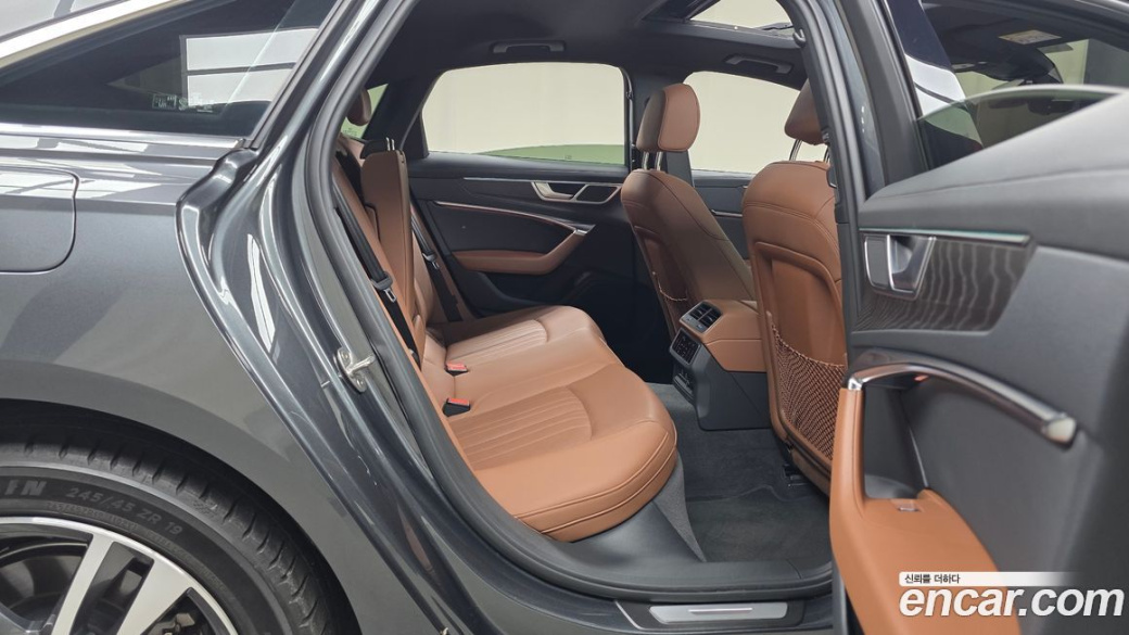 Audi A6 45 TFSI Quattro Premium, 2023