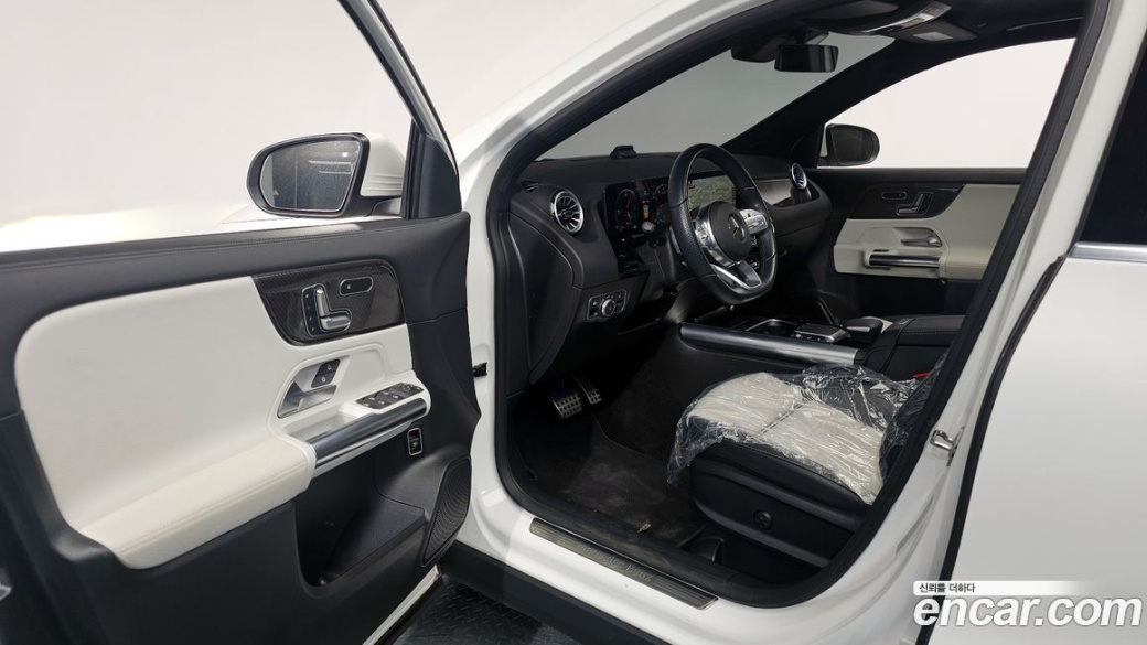 Mercedes-Benz GLA-Class GLA250 4MATIC, 2023