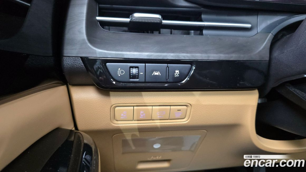 Kia Carnival 9-Seater Noblesse, 2023