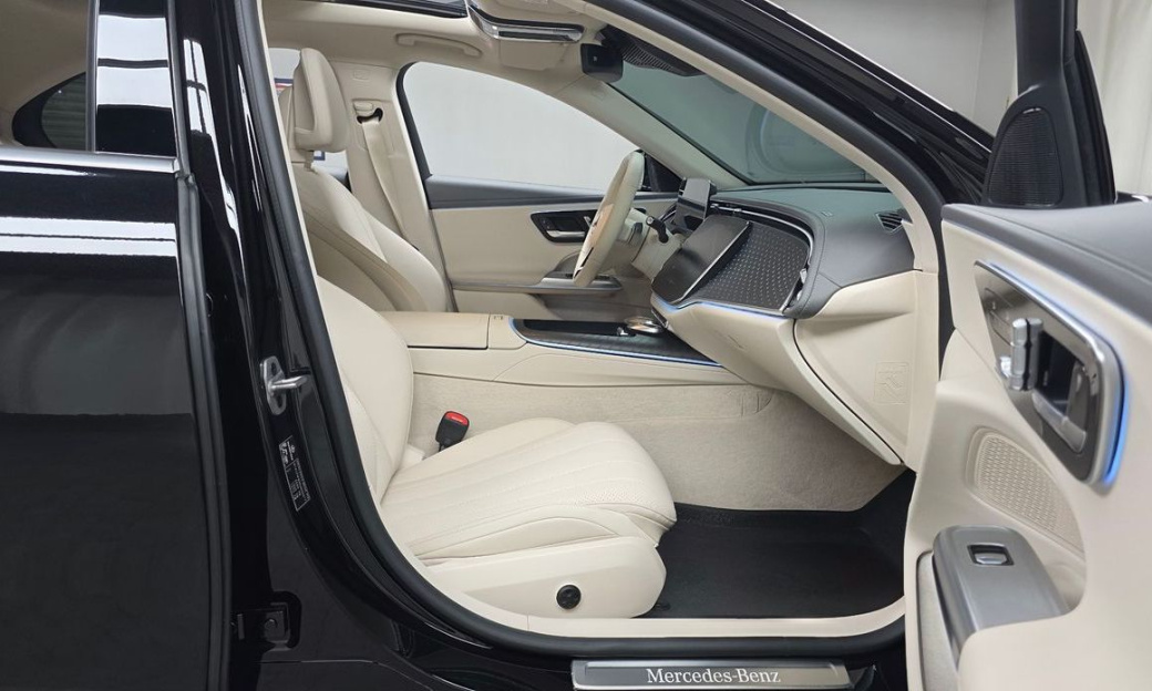 Mercedes-Benz E-Class E220d 4MATIC Exclusive, 2024
