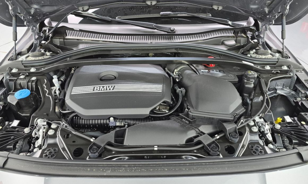 BMW 1-Series 120, 2025