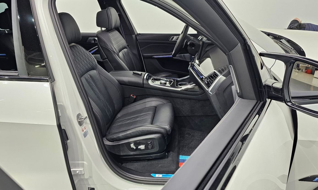 BMW X7 M60i xDrive M sport 6STR, 2024
