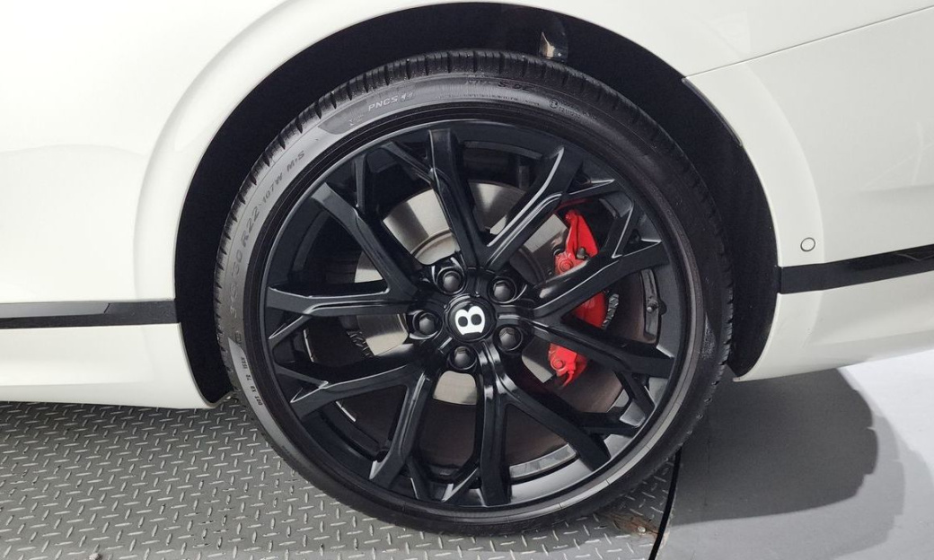 Bentley Continental 4.0 GTS, 2023