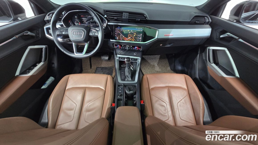 Audi Q3 35 TDI Premium, 2022
