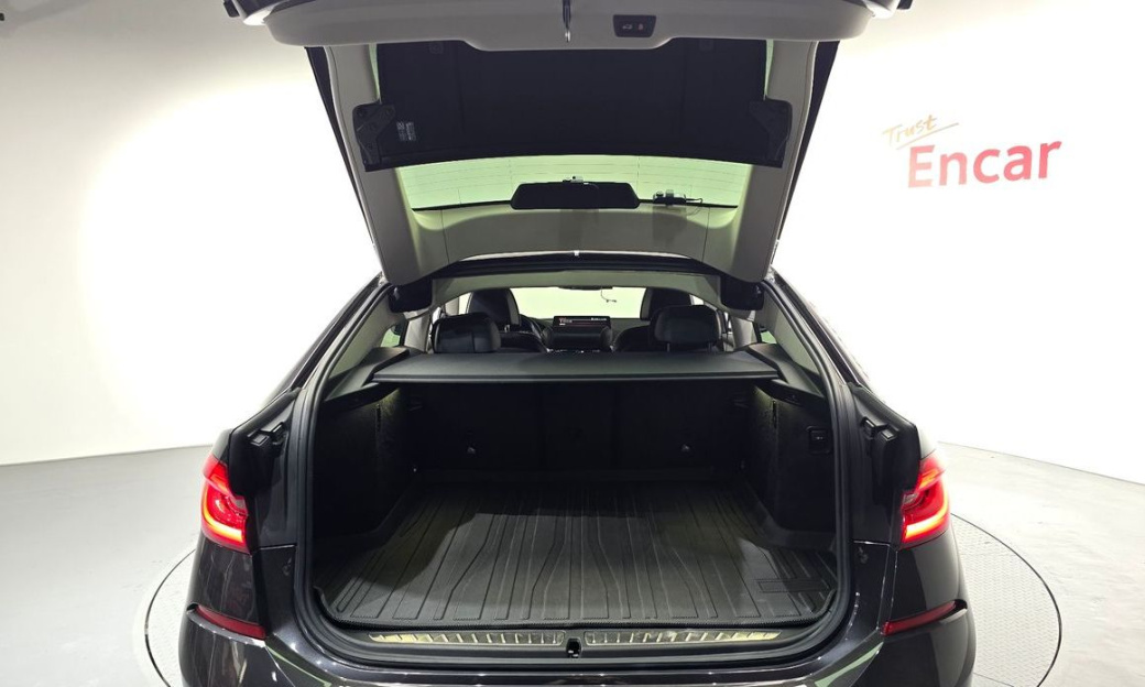 BMW Gran Turismo 620d Luxury, 2022