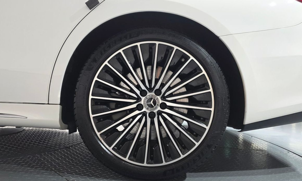 Mercedes-Benz E-Class E450 4MATIC Exclusive, 2024