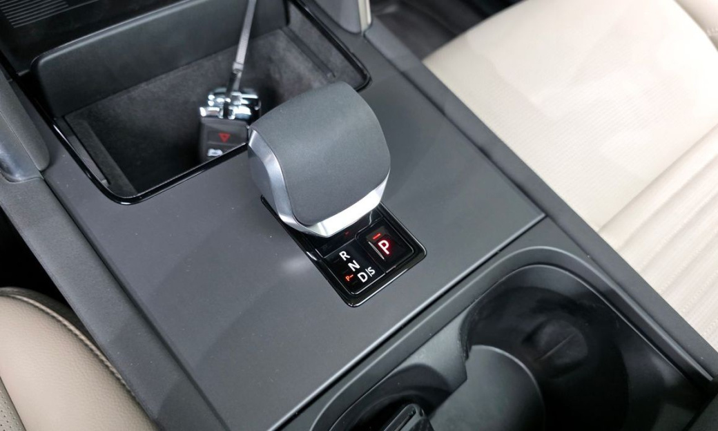 Land Rover Discovery Sport P250 S, 2025