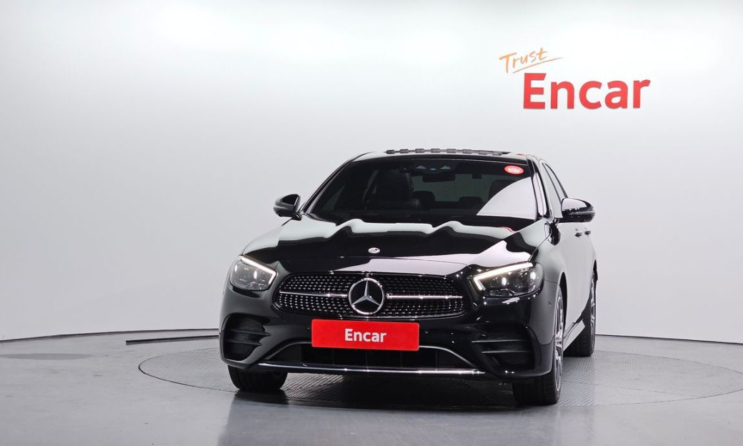 Mercedes-Benz E-Class E220d 4MATIC AMG Line, 2022