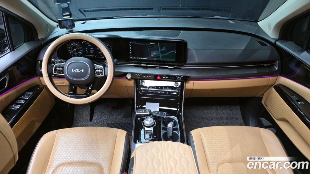 Kia Carnival 9-Seater Signature, 2022