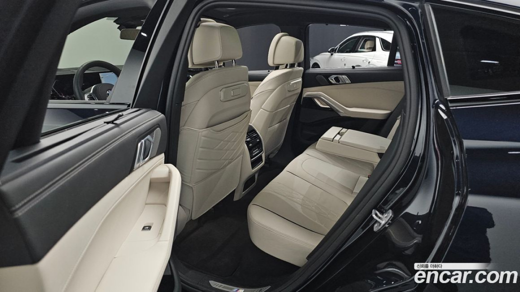 BMW X6 xDrive40i M Sport, 2025
