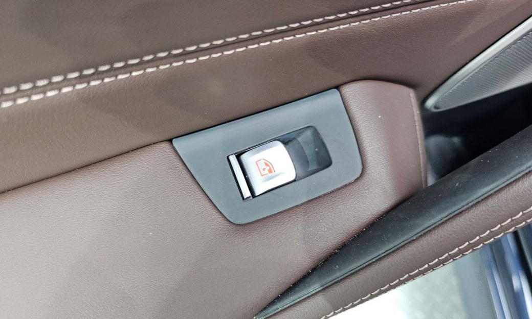 BMW 5-Series 530i M Sport Package, 2022