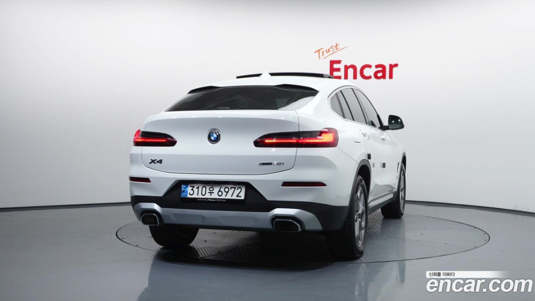 BMW X4 xDrive20i xLine, 2022