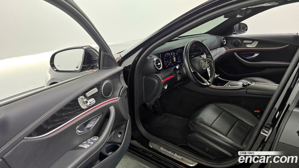 Mercedes-Benz E-Class E250 AMG Line, 2023