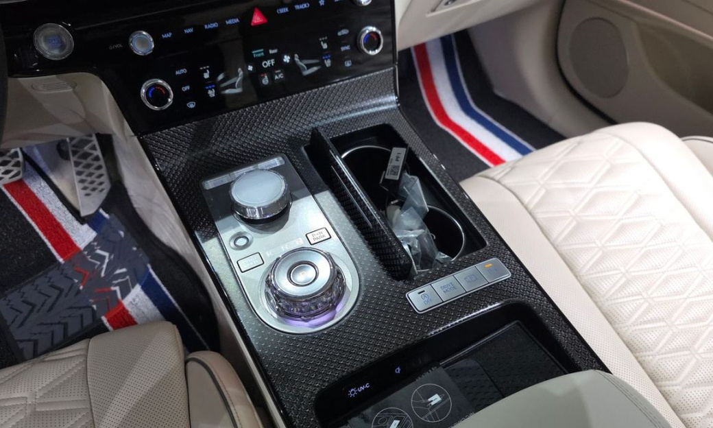 Genesis G80 Gasoline 2.5 Turbo 2WD, 2025