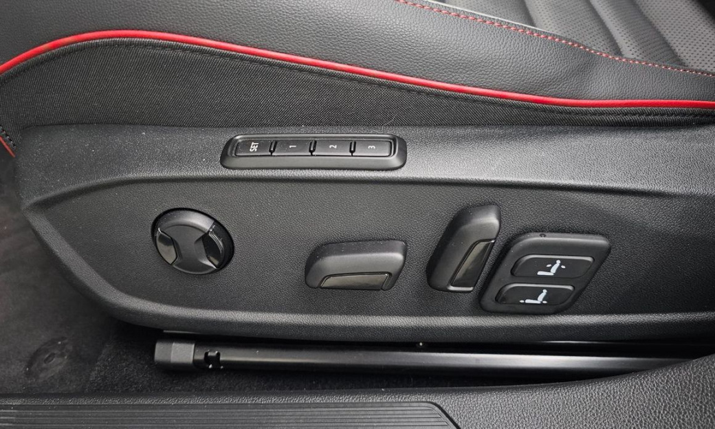 Volkswagen Golf 2.0 GTI, 2024